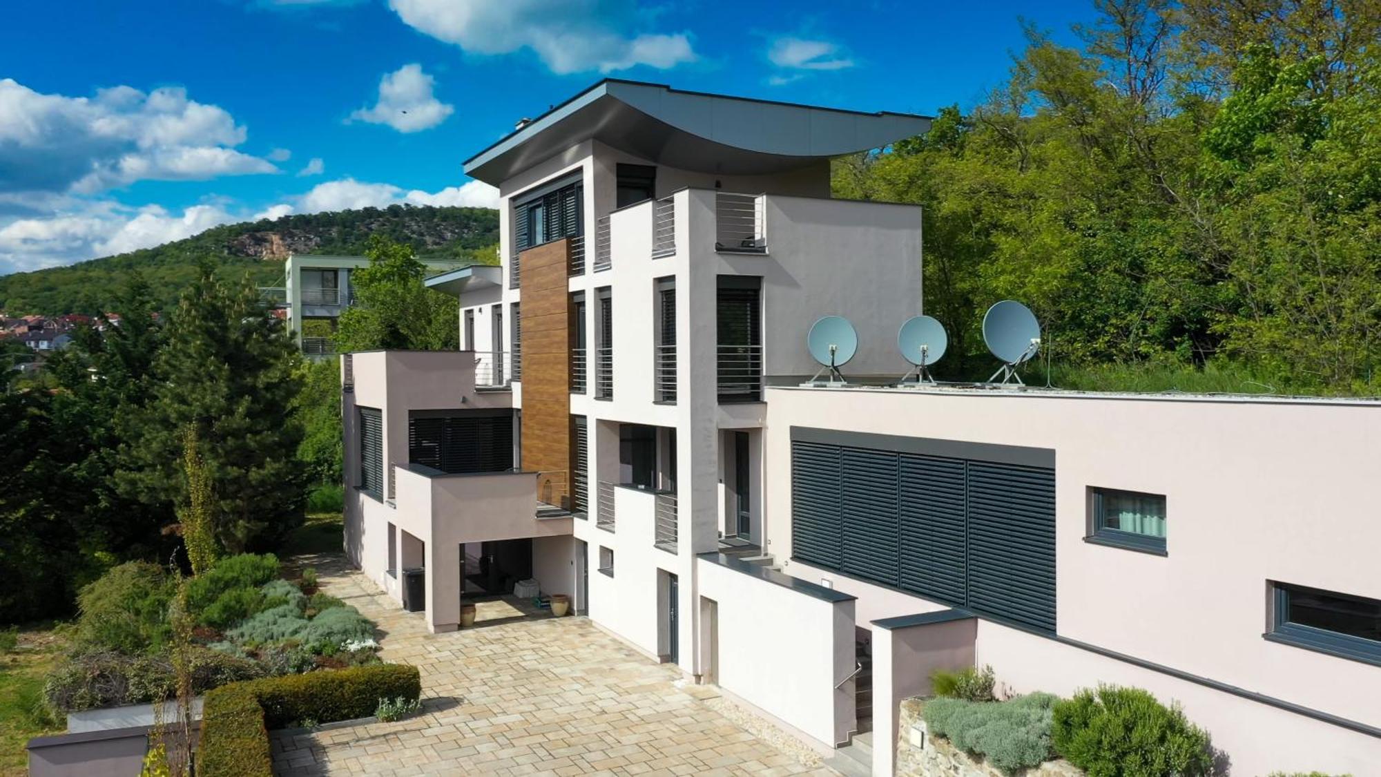 Hotel Zlaty Klucik - Golden Key With Luxury Spa Nitra Exterior foto